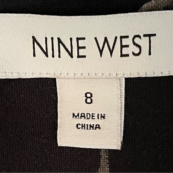 Nine West Bold Floral CottageCore Ruffled Date Night Dress NWOT Size 8 - Picture 9 of 14